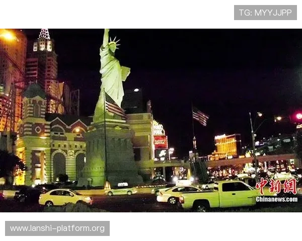 第一赌城：分析拉斯维加斯的经济影响力，探讨其作为全球赌博产业中心的重要地位